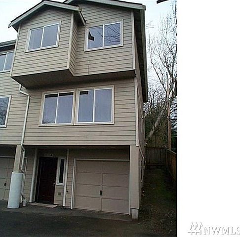 1st image of 10726 Stone Ave N