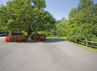 101 Blithe Ct, Charlottesville, VA 22901