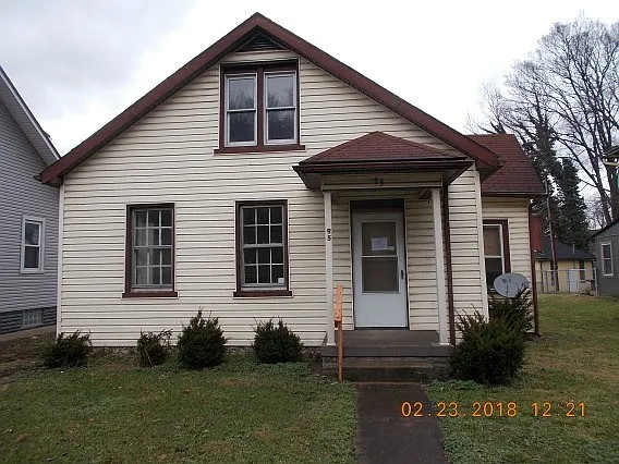 95 Western Ave photo 1
