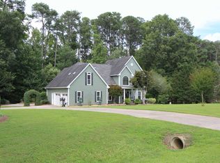 5621 Normanshire Dr, Raleigh, NC 27606