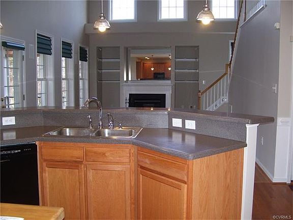 4th image of 11912 Ivy Hollow Ct