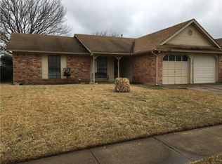 6504 Ridglea Dr, Watauga, TX 76148