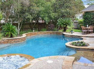 11 E Wedgemere Cir, Spring, TX 77381