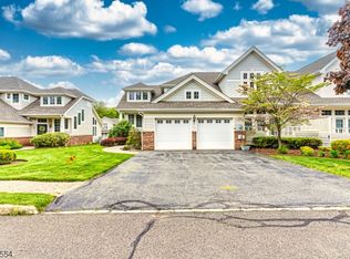 6 Barkman Way, Chester, NJ 07930