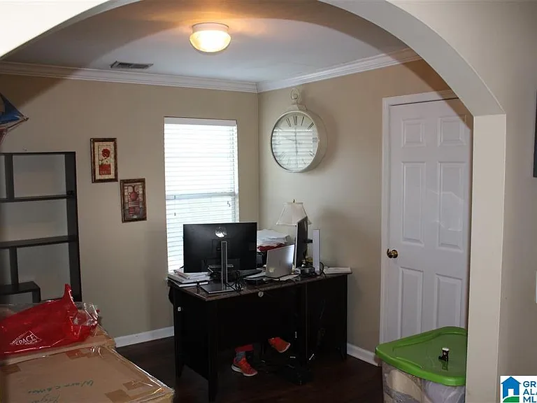 5501 Colony Ln — Photo 10