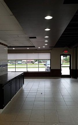 2nd image of 70941 Van Dyke #Unit 4