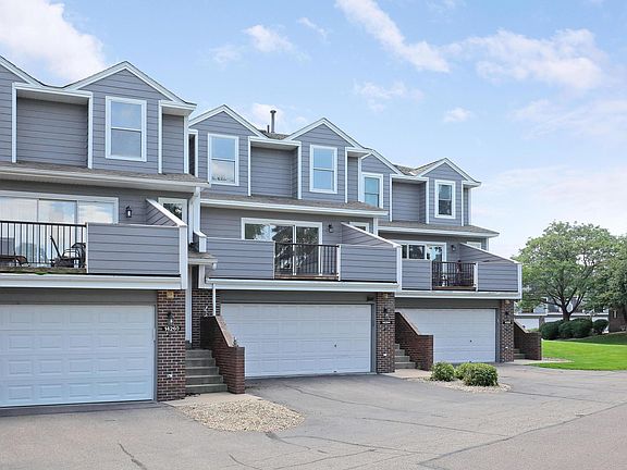 3rd image of 14264 Estates Ave
