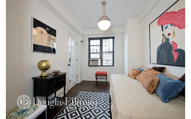 Sold by Douglas Elliman | media 4