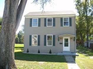 215 E Bailey St, Palmyra, MO 63461