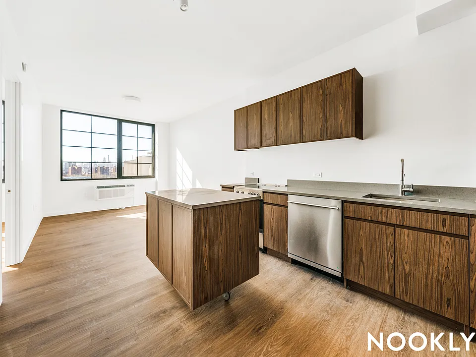 40 Bruckner Blvd #1203