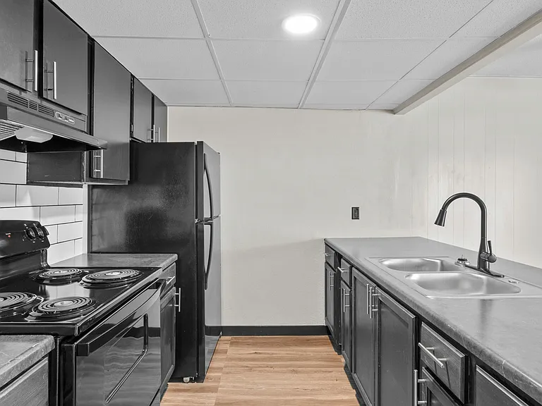 Bay City Flats — Photo 3
