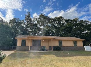 276 Crystal Dr, Ozark, AL 36360