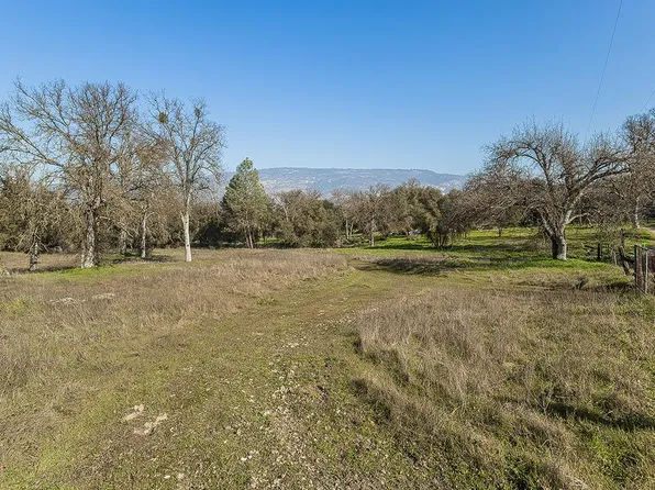 32150 Broken Arrow Ln, Auberry, CA 93602