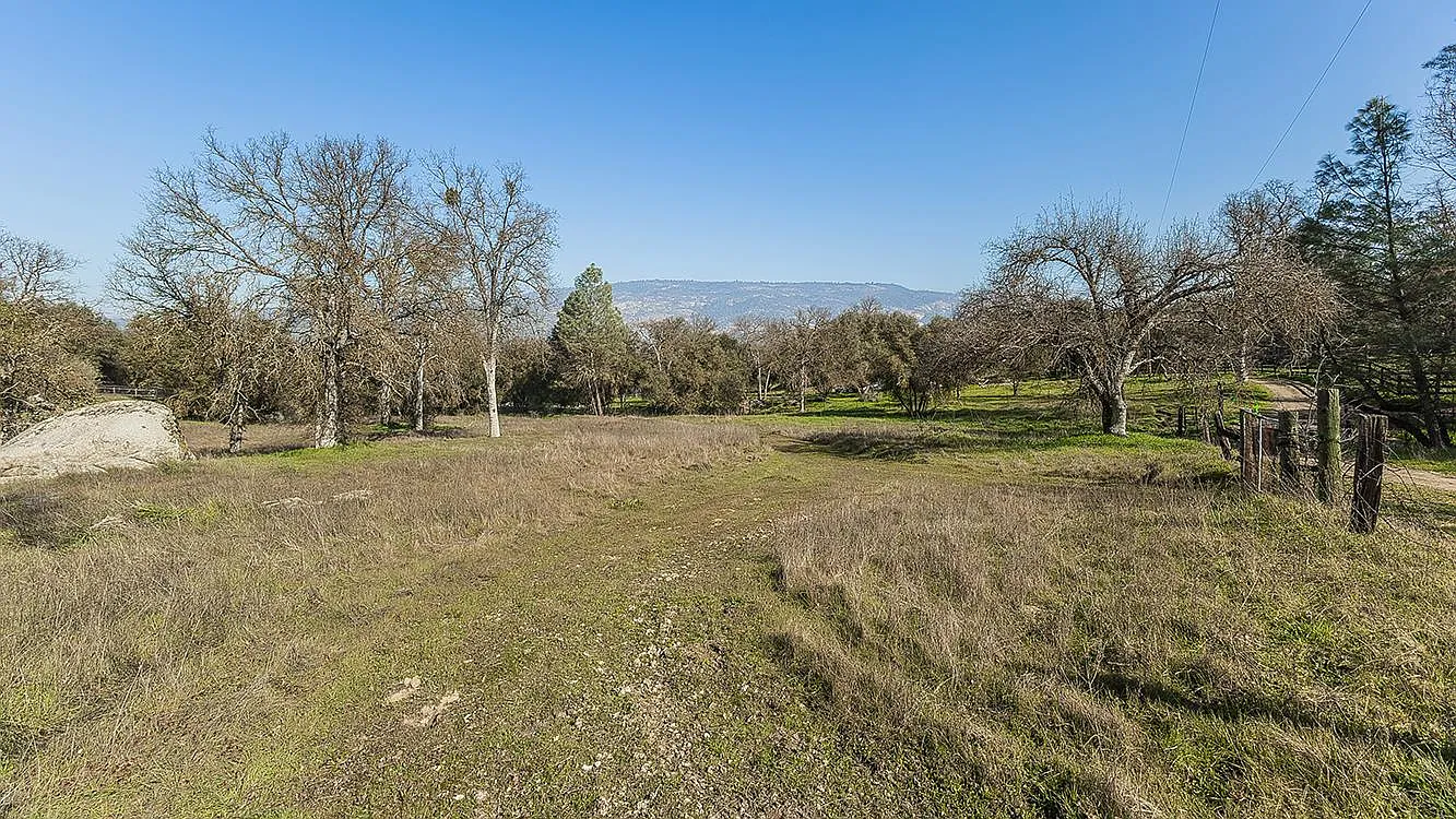 32150 Broken Arrow Ln photo 1