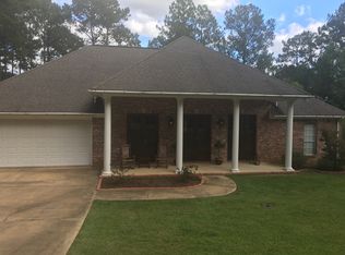 70 Greenleaf Dr, Hattiesburg, MS 39402