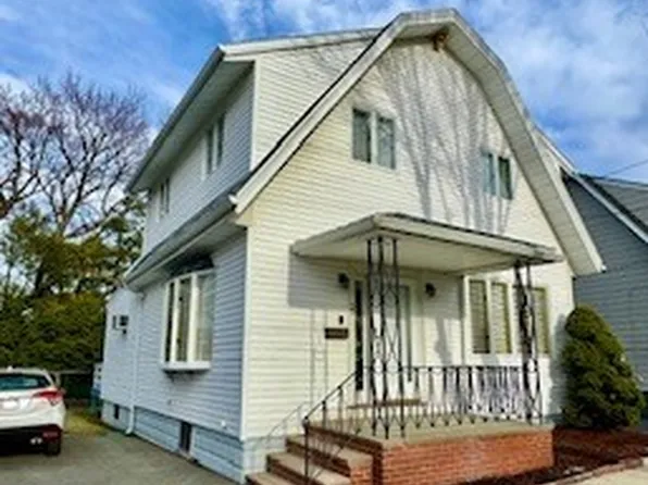 52 McKinley St, Everett, MA 02149
