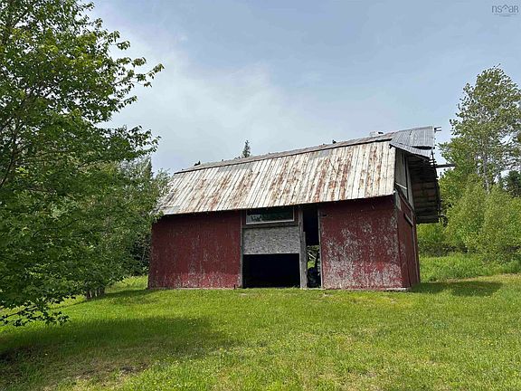 4th image of 20 Benvie Hill Rd