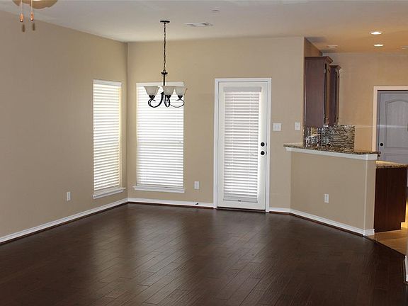 2nd image of 4280 Comanche Dr
