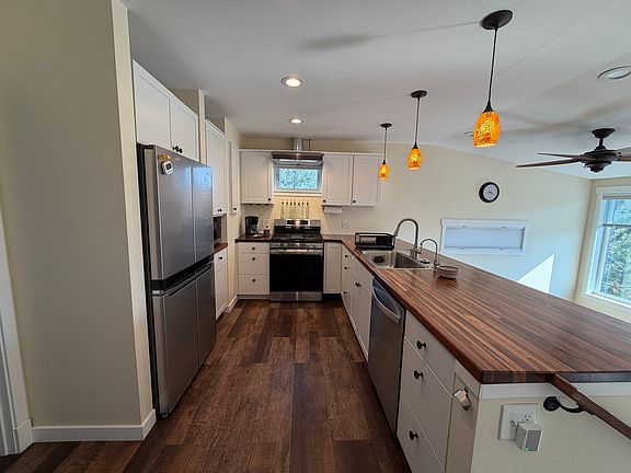 3rd image of 649 Partridge Cir #1