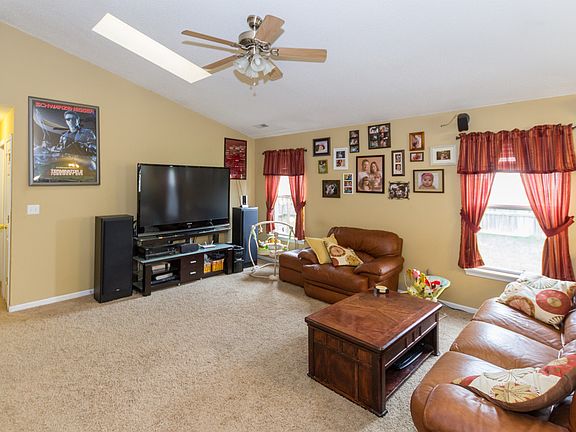 2nd image of 644 Hollowood Ln