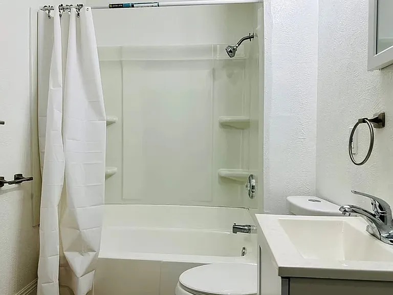 7713 Decker Ave — Photo 11