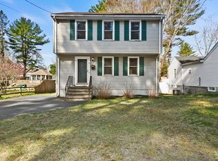 11 Dalton Rd, Holbrook, MA 02343