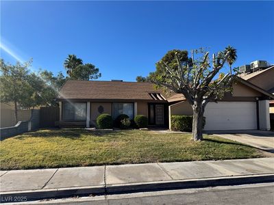 4227 Newcastle Rd, Spring Valley, NV, 89103