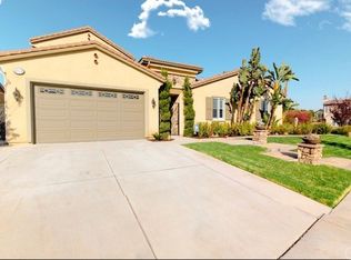 22300 Safe Harbor Ct, Corona, CA 92883