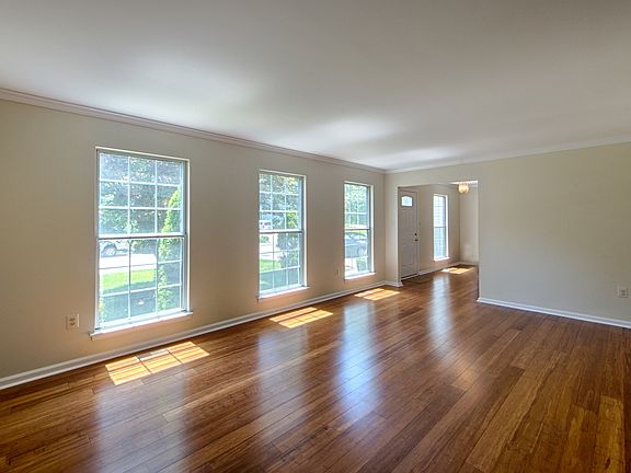 2nd image of 3474 Wainscott Pl