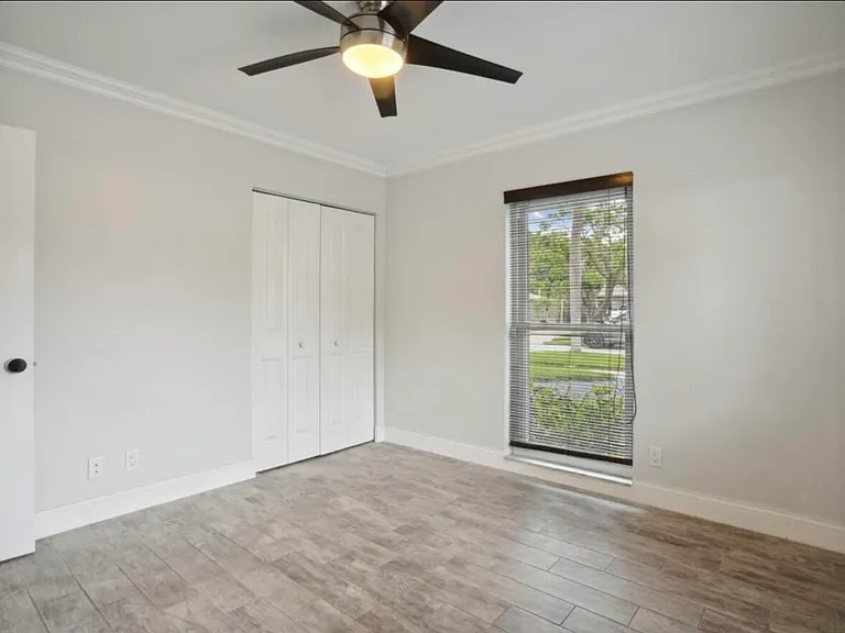 603 SE 7th Ave — Photo 20