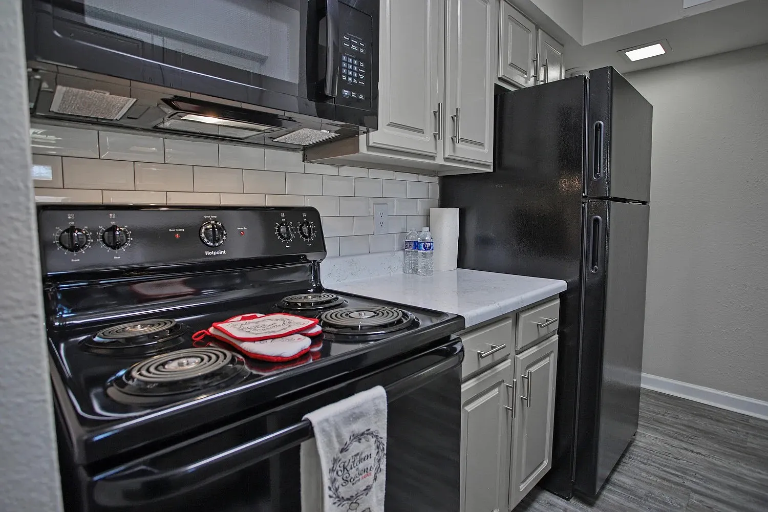 Parks on Taylor Apartment Homes — Photo 2
