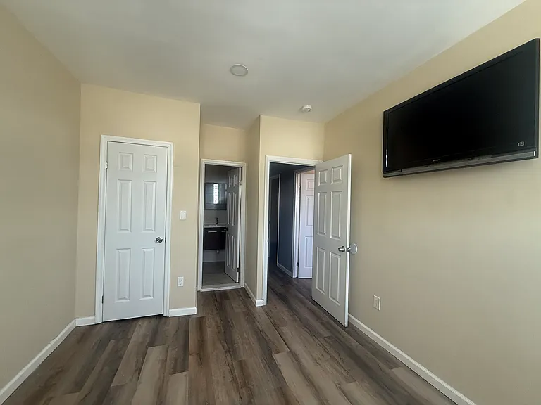 181 Hale Ave #2 — Photo 7