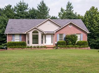 331 Sanders Ln, Ashland City, TN 37015