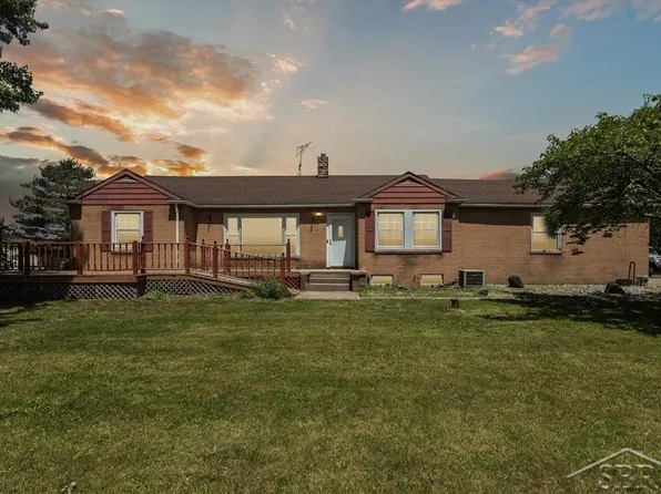 22356 Gratiot Rd, Merrill, MI 48637