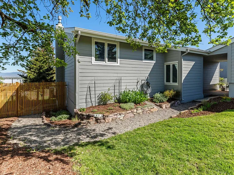 240 E Vista Dr #240 — Photo 15