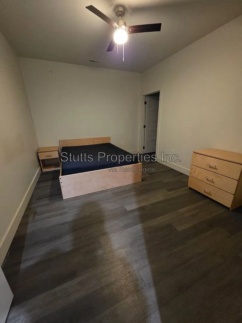 2 bed, 2.0 bath, $995 — Photo 1