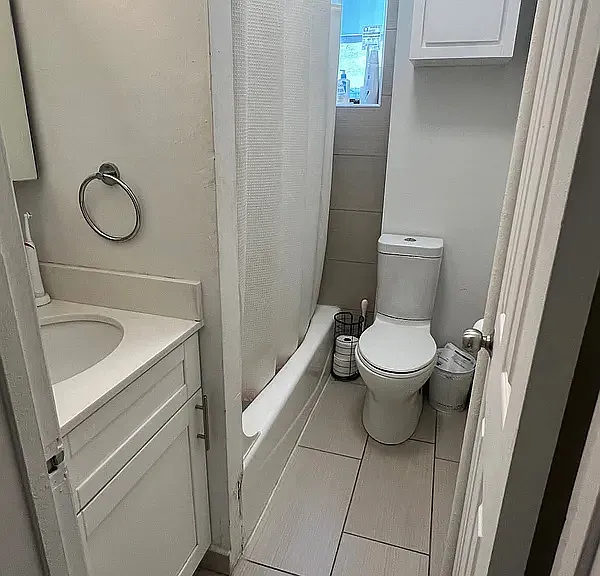 337 W 14th St #23 — Photo 7