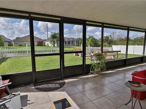4th image of 3941 Langdrum Dr