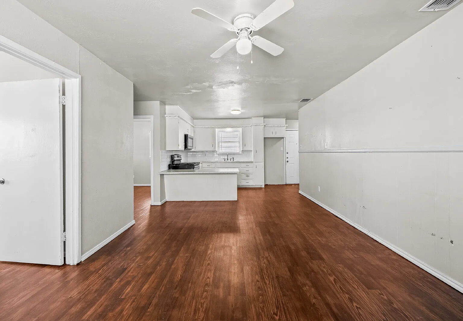 2 bed, 1.0 bath, 839 sqft, $850 — Photo 4