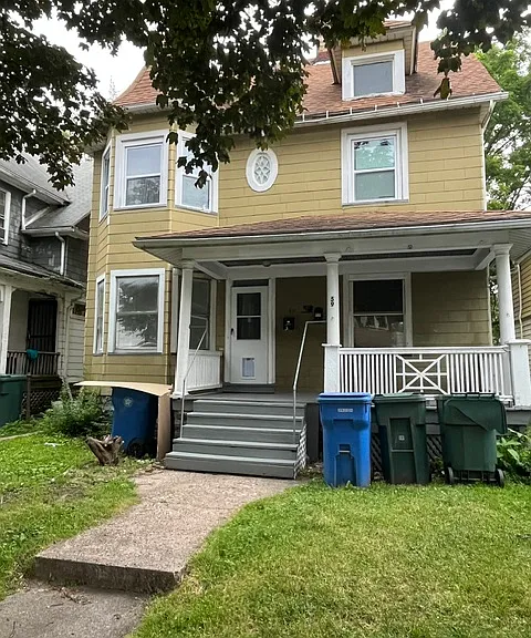59 Hobart St #1 — Photo 2