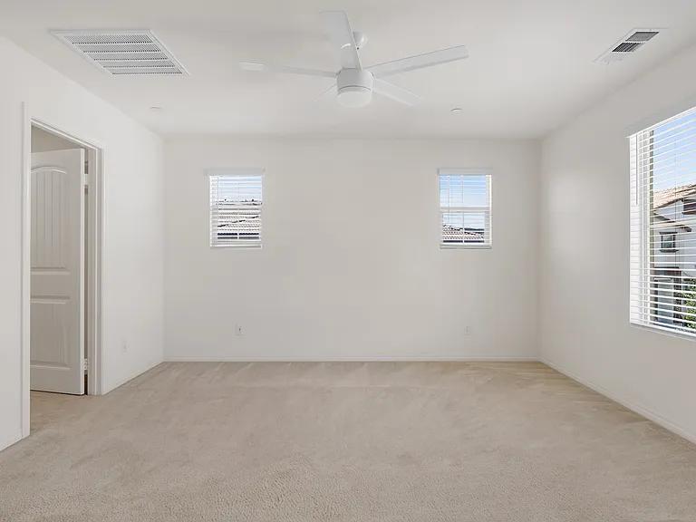 24134 Tuscany Ave — Photo 33