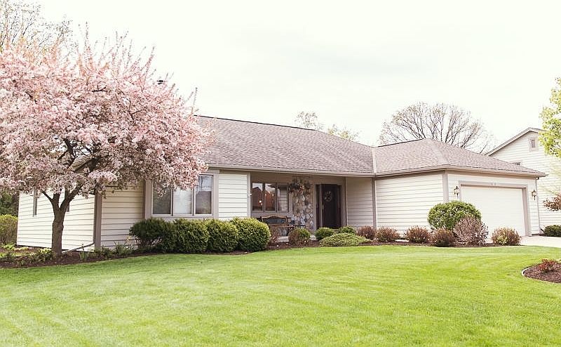 1st image of N52W14433 Thornhill Dr