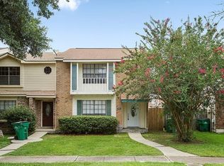 2409 Oxford Pl, Gretna, LA 70056