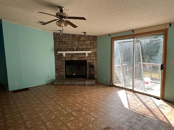 4th image of 3364 Whippoorwill Dr
