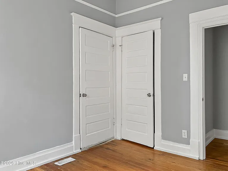 327 Ellis St #A — Photo 10
