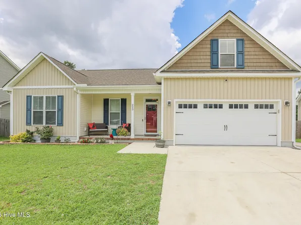 223 Holly Grove Court E, Jacksonville, NC 28540