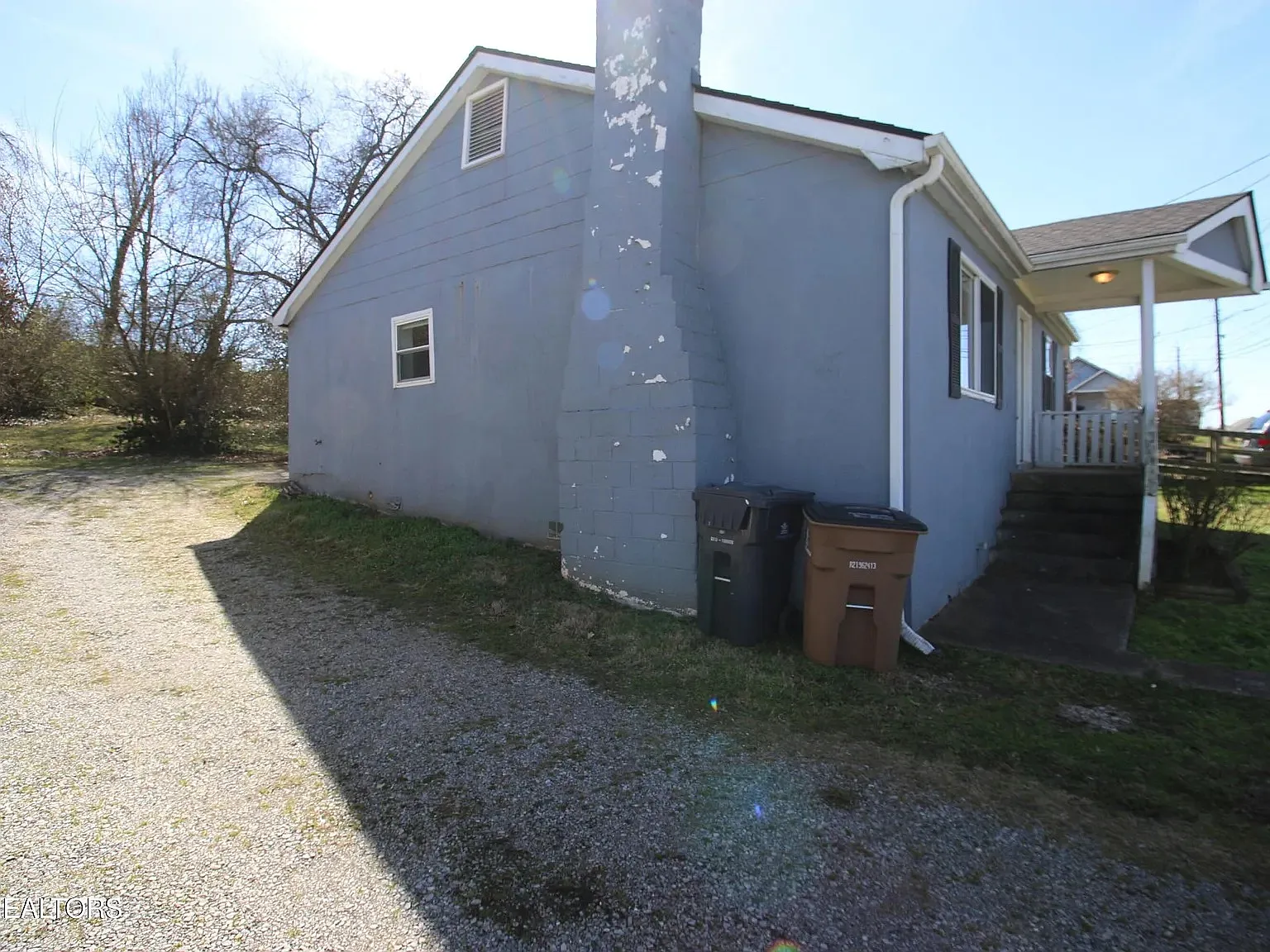 3 bed, 1102 sqft, $2,000 — Photo 1
