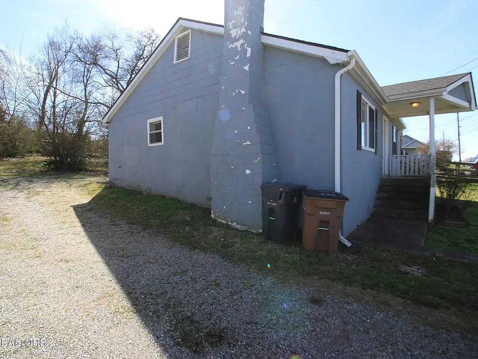 2108 Mitchell St