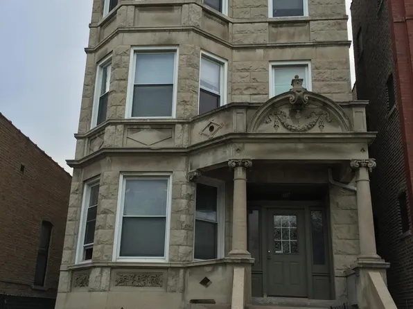 1318 N Kedzie Ave #3R, Chicago, IL 60651