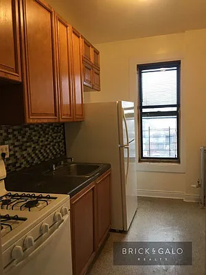 Rented by BRICK & GALO REALTY CORP | media 7